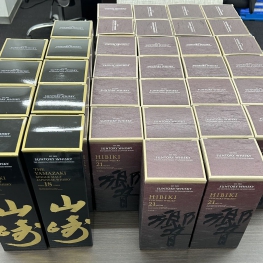 山崎18年と響21年を購入しました。